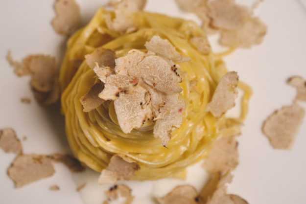 Mangiare tartufo bianco a Bologna